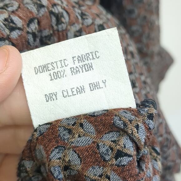 The Big Shirt by Carole Tomkins brown Rayon patterned button down shirt size 3X - Picture 5 of 6